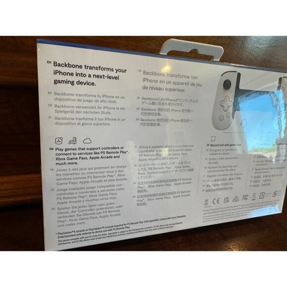 NEW Backbone One (Lightning) PlayStation Gaming Controller for iPhone - Picture 6 of 8